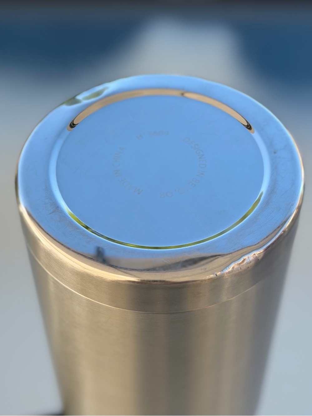 Hydro Flask 64 Oz. Stainless Steel Vacuum Insulated Water Bottle ~ Flawed - Picture 10 of 10